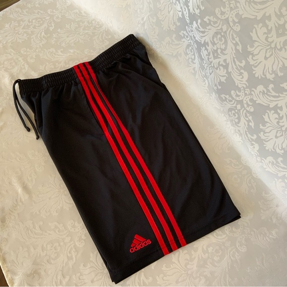 Adidas Boys XL Athletic Shorts Black - Picture 9 of 9